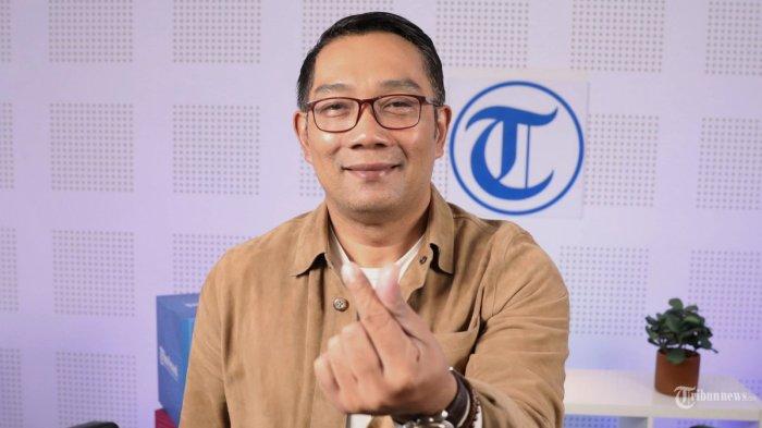 RAMALAN HARD GUMAY - Kurator Pembangunan Ibu Kota Nusantara (IKN) yang juga Mantan Gubernur Jawa Barat Ridwan Kamil berpose usai wawancara khusus dengan Tribunnews di Kantor Tribun Network, Jakarta, Selasa (28/5/2024). Indigo Hard Gumay ramal akan ada sosok berinisial