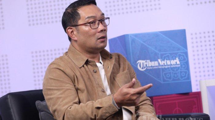 MOTIF LISA MARIANA - Kurator Pembangunan Ibu Kota Nusantara (IKN) yang juga Mantan Gubernur Jawa Barat Ridwan Kamil menjawab pertanyaan saat wawancara khusus dengan Tribunnews di Kantor Tribun Network, Jakarta, Selasa (28/5/2024). Ridwan Kamil bongkar motif Lisa Mariana muncul ke publik.