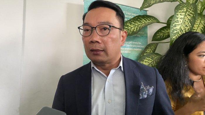 RIDWAN KAMIL SELINGKUH - Mantan Gubernur Jawa Barat sekaligus politisi Partai Golkar, Ridwan Kamil, di kawasan Tebet, Jakarta Selatan, Rabu (24/7/2024). Ridwan Kamil disebut banyak selingkuhan, Lisa Mariana bongkar aib suami Atalia