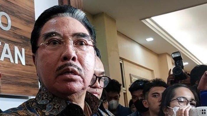 SOSOK HOTMA SITOMPUL - Pengacara Hotma Sitompul Kesal Rizky Billar Masih Ditahan. Sosok Hotma Sitompul, pernah tangani kasus HAM Munir