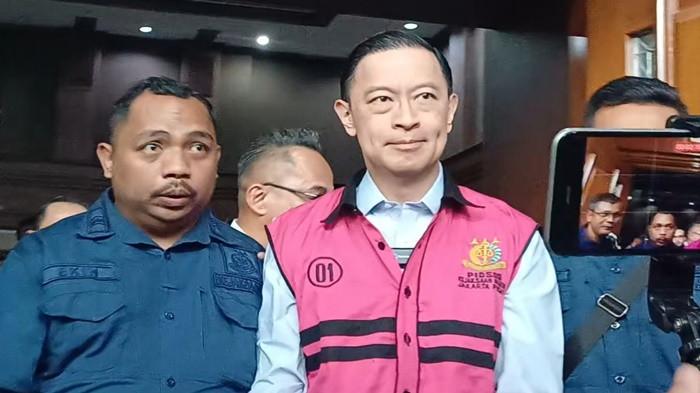 PEMBERIAN ABOLISI - Menteri Perdagangan (Mendag) tahun 2015-2016, Tom Lembong usai menjalani sidang di Pengadilan Tipikor Jakarta Pusat, Kamis (13/3/2025). DPR RI resmi menyetujui surat dari Presiden Prabowo Subianto terkait pemberian abolisi kepada Tom Lembong.
