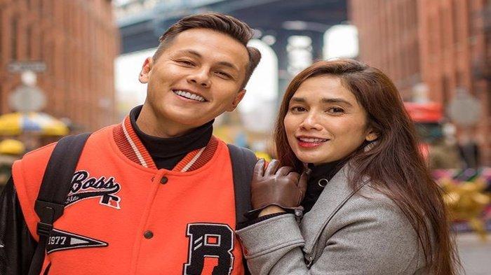 Ussy Sulistiawaty dan Andhika Pratama