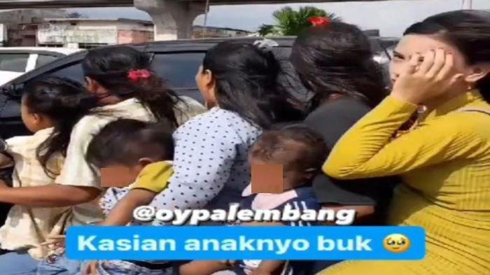 Viral Pengendara Motor Bonceng 7 Melintas di Atas Jembatan Ampera Palembang