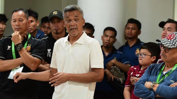 Direktur Teknik Sriwijaya FC, Indrayadi, Coach Hendri Susilo, dan Presiden FC H Bakti Setiawan
