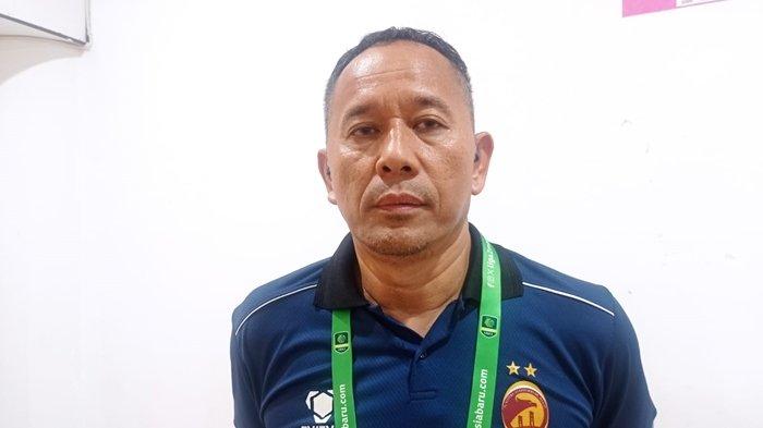 Direktur Teknik PT SOM (Sriwijaya Optimis Mandiri) Indrayadi selaku manajemen pengelola Sriwijaya FC.
