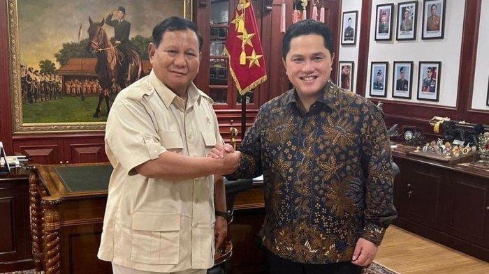 Menteri Badan Usaha Milik Negara (BUMN) Erick Thohir dan Menteri Pertahanan (Menhan) Prabowo Subianto di Kantor Kementerian Pertahanan di Jalan Merdeka Barat, Jakarta Pusat, pada Jumat (24/3/2023).
