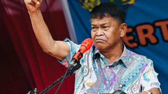 Juru bicara Rusdy Mastura, Andono menyebut bahwa beredarnya flyer - flyer memasangkan Cudy, sapaan akrab petahana bukan dari tim sukses, dan atau relawan resmi Sangganipa.