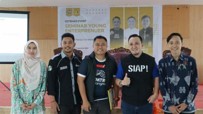 Koperasi Mahasiswa (Kopma) Aliqtishad UIN Datokarama Palu hadirkan kegiatan seminar young enterpreneur, Jumat (11/8/2023).