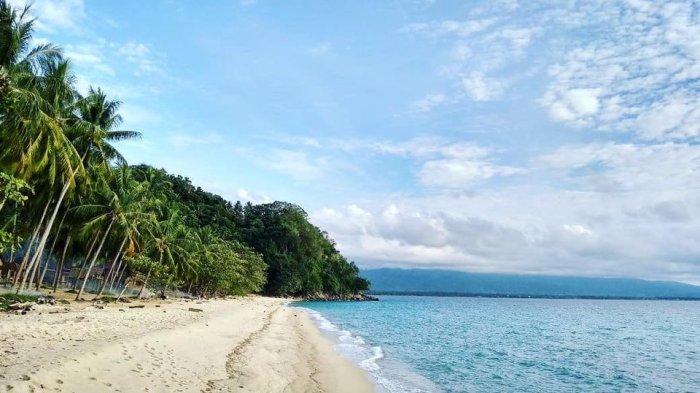 Pantai Sivalenta adalah destinasi wisata yang terletak di Desa Lende Ntovea, Kecamatan Sirenja, Kabupaten Donggala, Sulawesi Tengah (Sulteng).