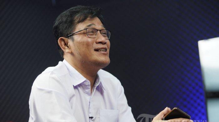 Politisi PDI Perjuangan, Budiman Sudjatmiko saat melakukan wawancara khusus dengan Direktur Pemberitaan Tribun Network, Febby Mahendra Putra di gedung Tribun Network, Jakarta, Selasa (15/8/2023).