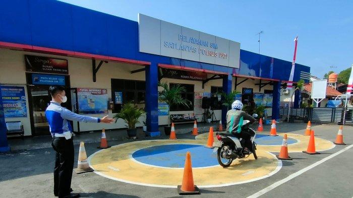 Pelaksanaan coaching clinic pelatihan sebelum uji praktik SIM di Satlantas Polres Pati, Kamis (5/8/2021).