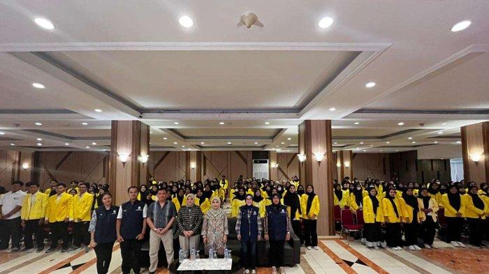 workshop tugas dan klinik ujian yang digelar pada Minggu, 28 April 2024, di Hotel Grand Karlita Tegal.