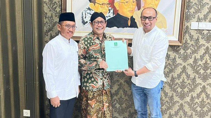 Pasangan Calon Bupati Merauke 2024-2029, Hendrikus Mahuse-Riduwan, mendapatkan surat rekomendasi dari DPP PKB di Jakarta.