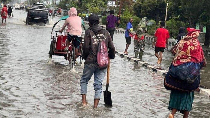 JAYAWIJAYA DILANDA BANJIR - Banjir melanda Kota Wamena, Kabupaten Jayawijaya, Papua Pegunungan sejak 10-25 April 2025.(KOMPAS.COM/DOK YUDHI)