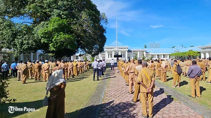 Apel bersama Pemkab Nabire, di Halaman Kantor Bupati Nabire, Jalan Merdeka, Kabupaten Nabire, Provinsi Papua Tengah.