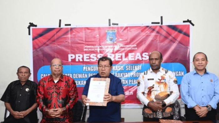 SELEKSI DPR PAPUA PEGUNUNGAN - Panitia seleksi (Pansel) Papua Pegunungan mengumumkan 33 nama calon anggota DPR Papua Pegunungan melalui mekanisme pengangkatan atau otonomi khusus periode 2024-2029 di Wamena, Rabu (5/3/2025).