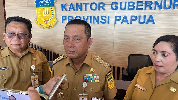 Penjabat Gubernur Papua Ramses Limbong di Jayapura, Senin, (11/11/2024)