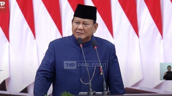 Prabowo Subianto menyampaikan pidato perdananya sebagai Presiden RI Periode 2024-2029 pada Minggu (20/10/2024), di Gedung Parlemen Senayan, Jakarta.