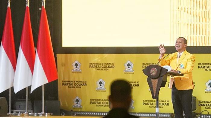 KOMPAS/RONY ARIYANTO NUGROHO
Pidato politik pertama Ketua Umum Partai Golkar 2024-2029 Bahlil Lahadalia dalam acara Penutupan Musyawarah Nasional XI Partai Golkar 2024 di JCC, Jakarta, Kamis (21/8/2024).