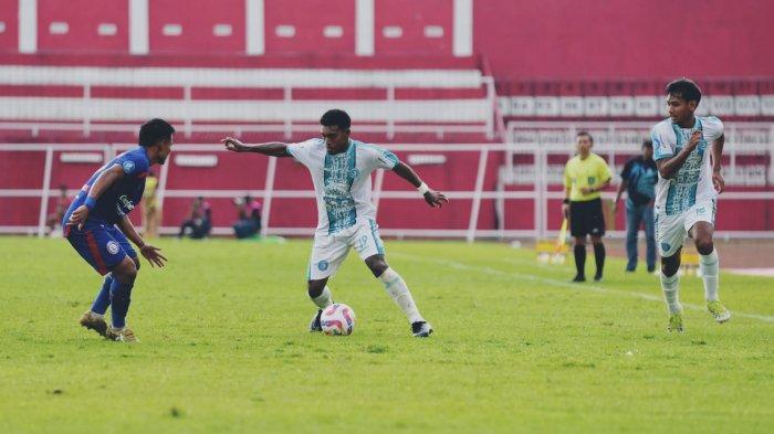PSBS Biak menghadapi tuan rumah Arema FC di Stadion di Stadion Soepardi, Blitar, pada laga ke-16 BRI Liga 1 2024/25, Sabtu (20/12/2024). Dok. Media Officer PSBS Biak