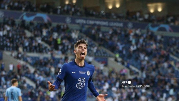 Gelandang Chelsea asal Jerman Kai Havertz melakukan selebrasi setelah mencetak gol pertama timnya pada pertandingan final Liga Champions UEFA antara Manchester City dan Chelsea FC di stadion Dragao di Porto pada 29 Mei 2021.