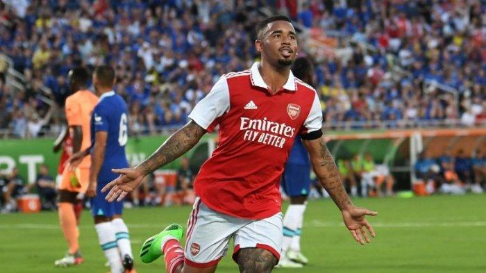 SELEBRASI - Penyerang Arsenal, Gabriel Jesus berselebrasi usai mencetak gol ke gawang Chelsea dalam pertandingan persabahatan tur pramusim 2022/2023, pada Minggu (24/7/2022) lalu. Saksikan live streaming Arsenal vs Sevilla dalam final Emirates Cup 2022, Sabtu (30/7/2022) hari ini.