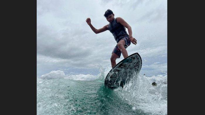 Atlet Ski air dan wakeboard Riau kala bertanding di PON 2024.