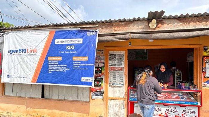 BRILink Kiki di Pulau Rupat, Provinsi Riau mempercepat proses inklusi keuangan di daerah terluar tersebut. Kini, BRILink Kiki mampu melayani hingga dua ribuan transaksi setiap bulannya.