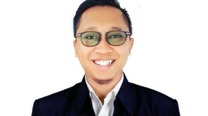 Dr Tito Handoko S.IP M.Si Pengamat Politik Universitas Riau