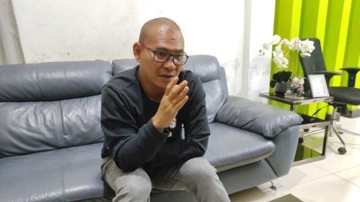 Ipda Rudy Soik, saat menjelaskan terkait dirinya yang dipecat sebagai polisi usai ungkap mafia BBM.