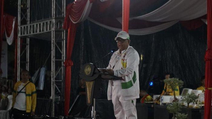 Plt Gubri Edy Natar memberi sambutan.