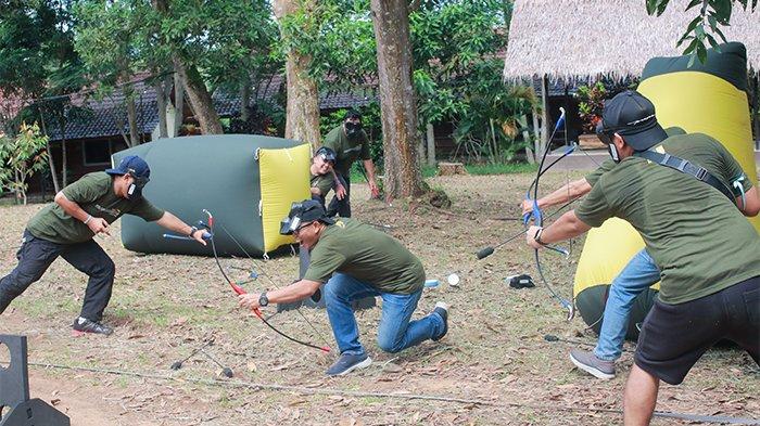 Balai Pelaksanaan Jalan Nasional (BPJN) Kalimantan Barat Kementerian PUPR menggelar Outbond di Singkawang, Sabtu 3 Februari 2024.