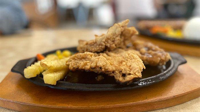 Crispy Chicken Rice.
