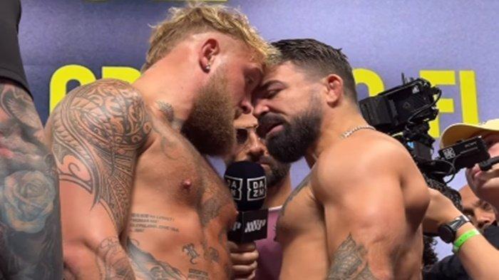 Face off Jake Paul (kiri) dan Mike Perry (kanan).