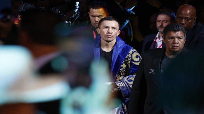 Gennady Golovkin berjalan menuju ring sebelum menantang Juara bertahan Kelas Menengah Super Canelo Alvarez di T-Mobile Arena pada 17 September 2022 di Las Vegas, Nevada. GGG Siap naik ring 2023