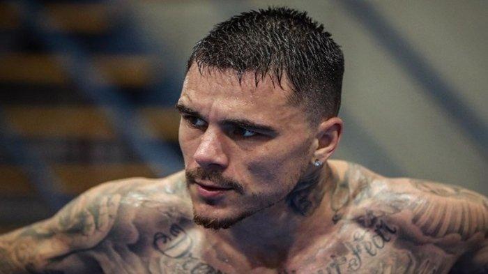 George Kambosos Jr petinju kelas ringan asal Australia. George Kambosos Jr berhadapan dengan Vasiliy Lomachenko