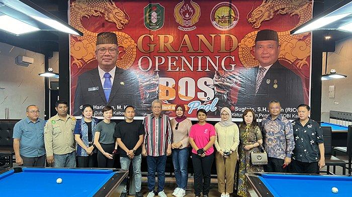 Pj Gubernur Kalimantan Barat, Harisson didampingi Pj Ketua TP PKK Provinsi Kalimantan Barat Windy Prihastari Harisson meresmikan Grand Opening Bos Pool Billiard & Café di Jalan Purnama Ruko Griya Purnama No 1-2, Kamis 8 Februari 2024.