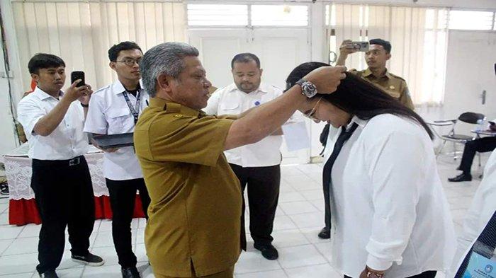 Bupati Kubu Raya saat membuka Pendidikan dan Latihan Dasar Kepala Desa Terpilih Pilkades 2023, pada Selasa 14 November 2023, di Aula Kencana Perwakilan BKKBN Provinsi Kalimantan Barat, Pontianak.