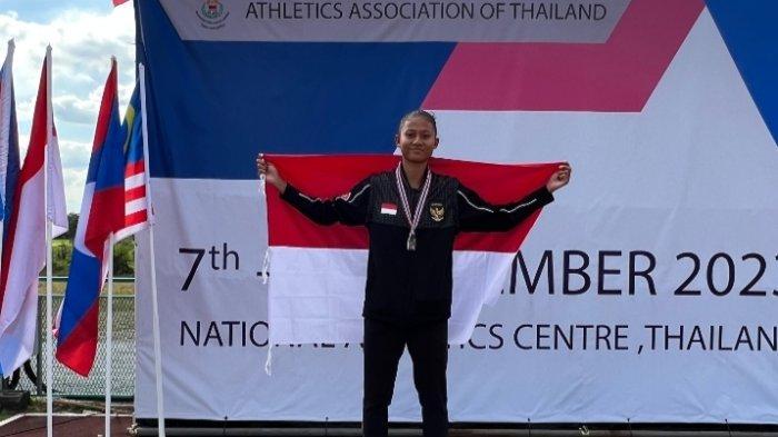 Atlet Lompat Jauh & Lompat Jangkit Kota Pontianak, Katyea Ebri Safitri saat mewakili Indonesia di Thailand dan mendapatkan medali perak, beberapa waktu lalu.