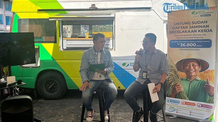Kampanye Kerja Keras Bebas Cemas di Pasar Flamboyan Jl Gajah Mada Kota Pontianak pada Rabu 20 Desember 2023.