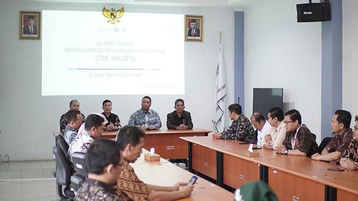Kunjungan Politeknik STMI Jakarta ke SMK SMTI Pontianak.