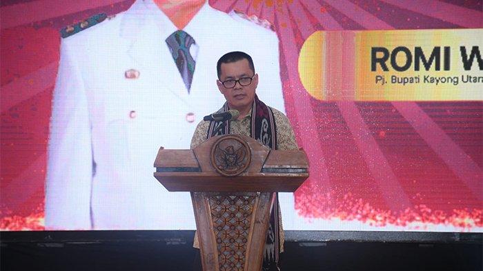 Penjabat Bupati Kayong Utara, Romi Wijaya,