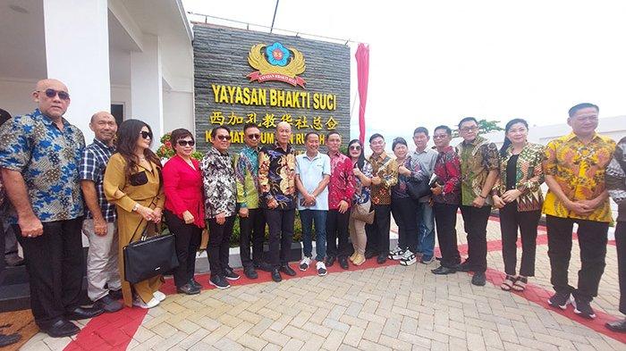 Peresmian Krematorium dan Rumah Abu Yayasan Bhakti Suci Pontianak yang terletak di Km 5 Jalan Khatulistiwa Pontianak Utara, Kota Pontianak. Kamis 26 September 2024.