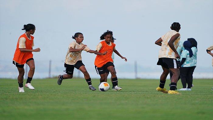 Potret latihan Timnas U17 Indonesia wanita jelang Piala Asia U17 2024.
