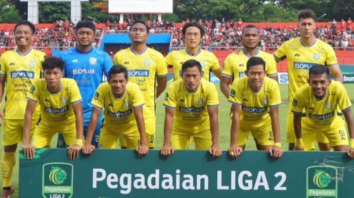 Skuad Gresik United di Liga 2 Indonesia. Gresik United berhasil lolos ke babak 12 Besar