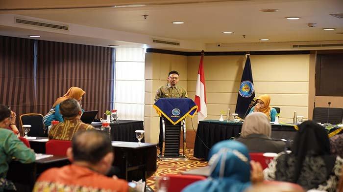 Wali Kota Pontianak Edi Rusdi Kamtono memberikan kata sambutan pada Konsolidasi Kebijakan Kota Tanggap Ancaman Narkoba.