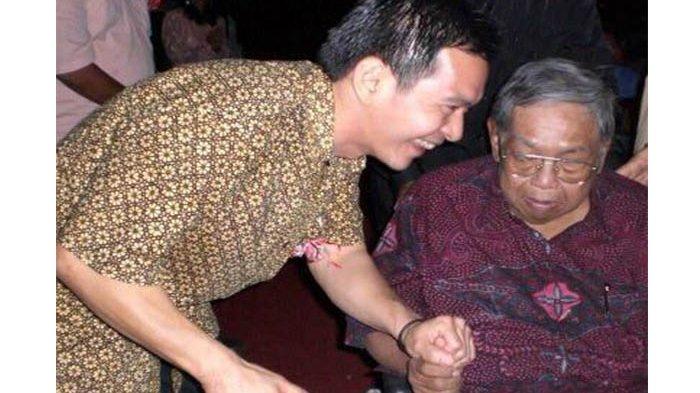 Daniel Johan saat bersama Almarhum Abdurrahman Wahid atau akrab di sapa Gus Dur sekitar tahun 2007 lalu