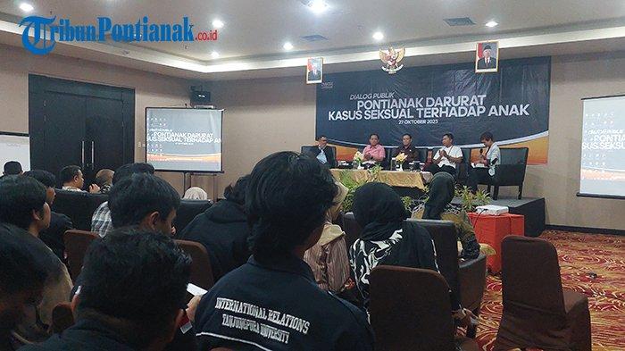 Dialog Publik Awak Pontianak bertema Pontianak Darurat Kasus Seksual Terhadap Anak, Jumat 27 Oktober 2023. Tribun Pontianak Ferryanto
