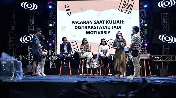 Festival Generasi Happy menghadirkan talkshow ‘Mata Najwa’ bersama Najwa Shihab, yang mengusung tema “Kenapa Perlu Kuliah”.