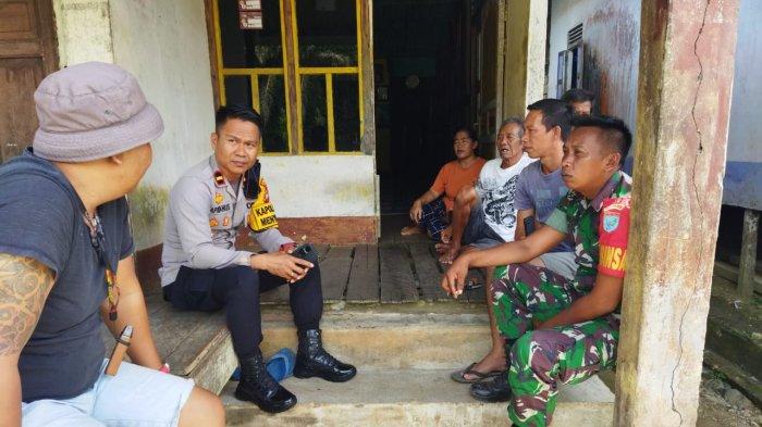 Kapolsek Menyuke Ipda Aprianus Sabari Tampe,SH melaksanakan kegiatan Silaturahmi atau Coolling System menjelang Pilkada Tahun 2024, Sabtu 5 Oktober 2024